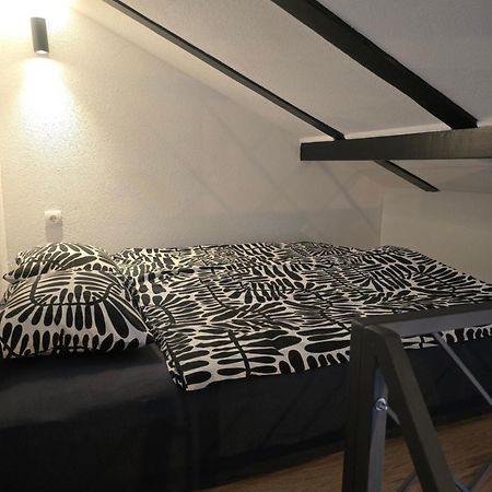 Apartamento Kod Dida Gospić Exterior foto