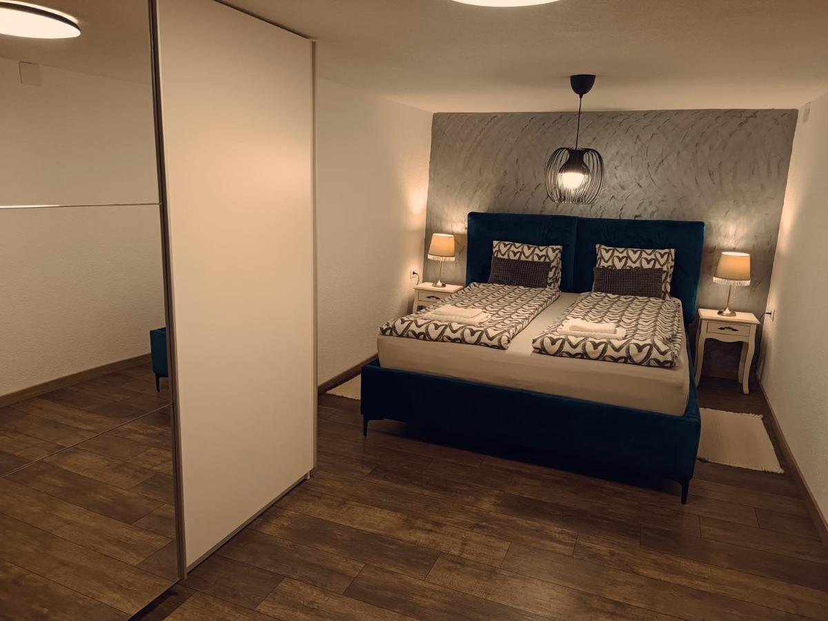 Apartamento Kod Dida Gospić Exterior foto